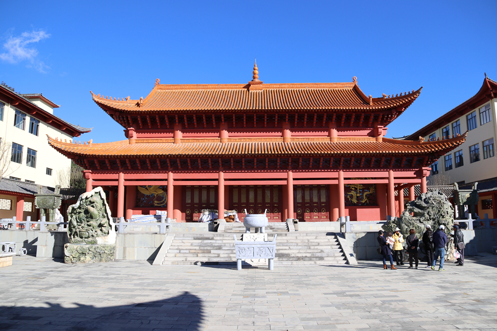 龙居山公墓 第6张